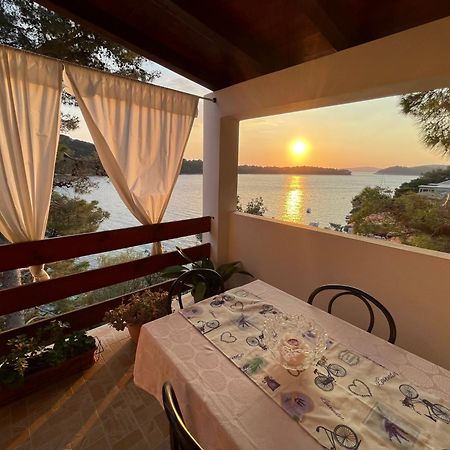 פריזבה Lovely Apartments On The Private Beach - Island Korcula מראה חיצוני תמונה