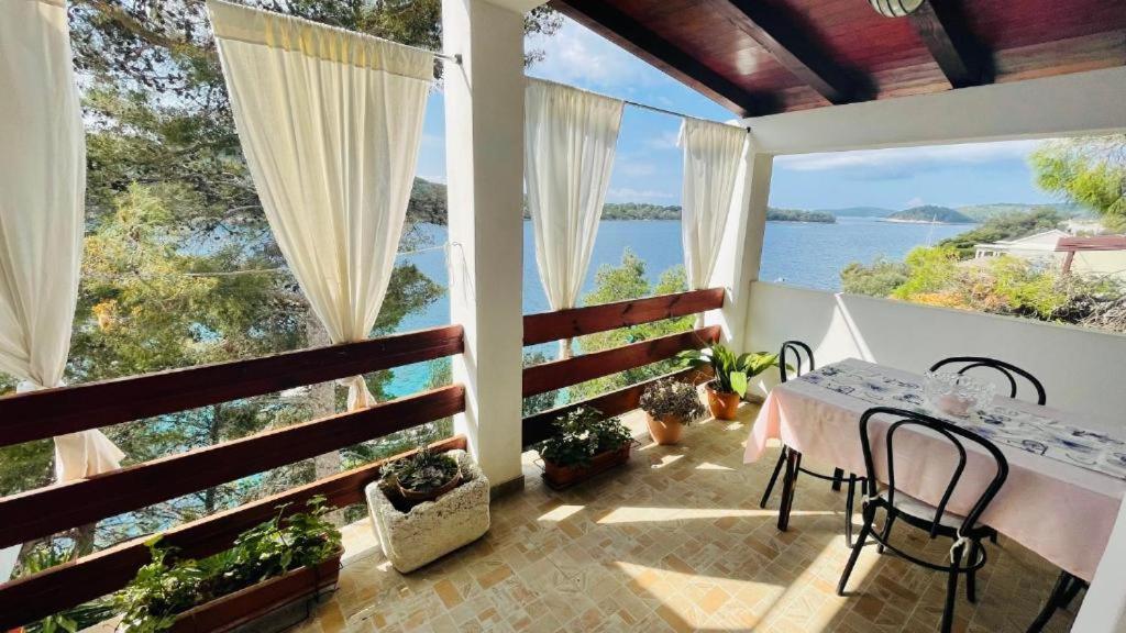 פריזבה Lovely Apartments On The Private Beach - Island Korcula מראה חיצוני תמונה